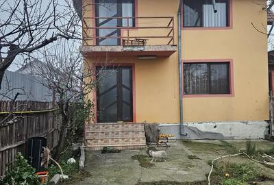 De vanzare casa situata in cartierul po?ta, judetul Buzau - 1