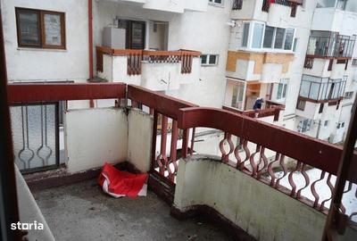 Apartament cu 3 camere decomandat în Central - 8