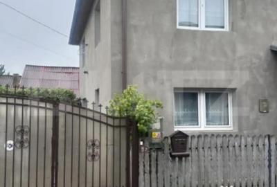 Casă cu 4 camere cu Teren 310 Mp în Rădăuți - 1