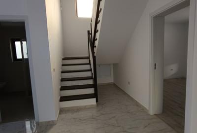 Casă individuală cu 5 camere cu Canalizare în Valea Lupului - 4