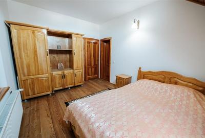 Casă individuală cu 6 camere cu Teren 5800 Mp în Bucșoaia - 8