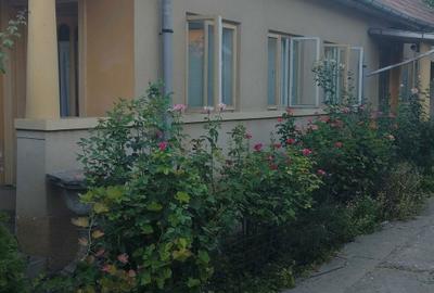 Casă cu 4 camere în Central - 2