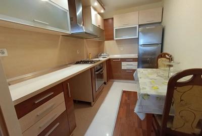Apartament cu 2 camere decomandat în Vlahuță - 2