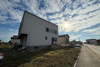 Duplex cu 4 camere cu Canalizare în Central - 6