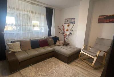 Apartament/mansarda? 3 camere,Micro 17,utilat si mobilat - 1