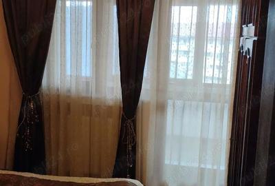 Apartament cu 3 camere semidecomandat în Central - 2