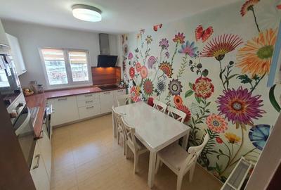 Apartament cu 3 camere decomandat, mobilat în Central - 13