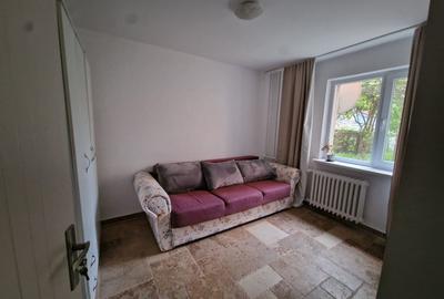 Apartament cu 3 camere semidecomandat în 1 Mai - 1