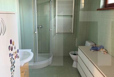 Casă cu 5 camere cu Canalizare în Central - 12