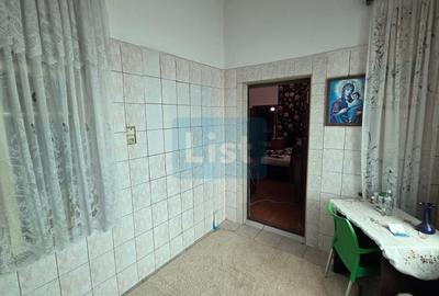 Casă cu 5 camere cu Teren 177 Mp în Aluniș - 3