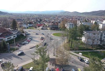 Apartament cu 2 camere semidecomandat în Central - 2