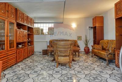 Casă individuală cu 7 camere cu Teren 725 Mp în Drumul Carului - 38