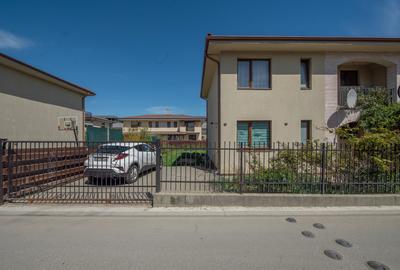 Duplex cu 5 camere cu Canalizare în Florești - 1