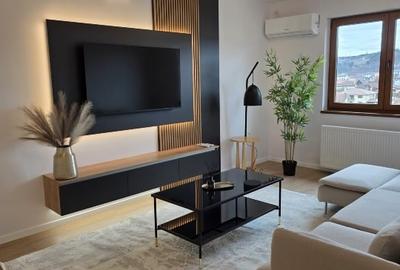 Apartament cu 2 camere decomandat în Zăvoi - 1