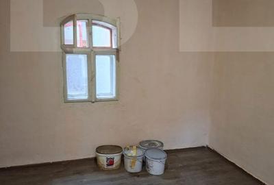 Casă cu 4 camere în Central - 2