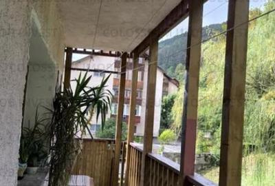 Apartament 3 camere, decomandat - zona Racadau Apartament 3 camere, decomandat - zona Racadau - 6