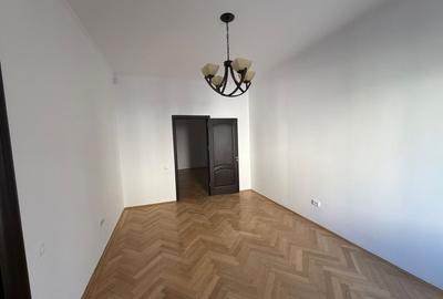 Apartament cu 3 camere semidecomandat în Armeneasca - 9