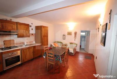 Casă cu 3 camere cu Teren 1783 Mp în Central - 10