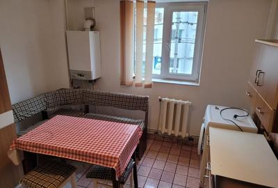 Apartament 2 camere decomandat - Utiliat complet - 9