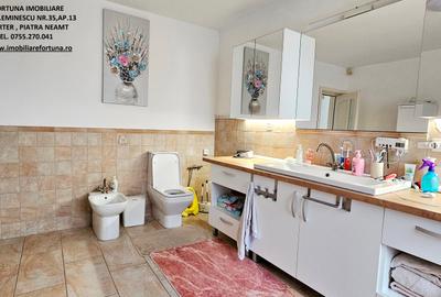 Casă cu 6 camere cu Canalizare în Exterior Est - 9