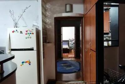 Apartament cu 4 camere decomandat în Rahova - 5