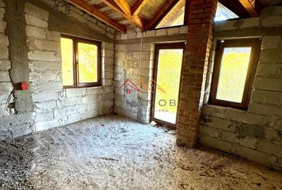 Casă cu 6 camere cu Canalizare în Cornu - 16