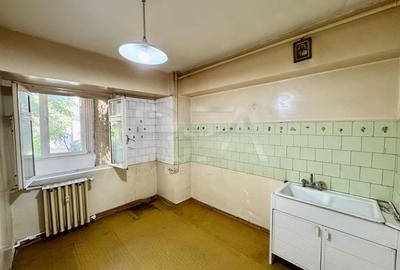 3 camere cu vedere pe spate in Banu Manta | bloc 1978 - 8