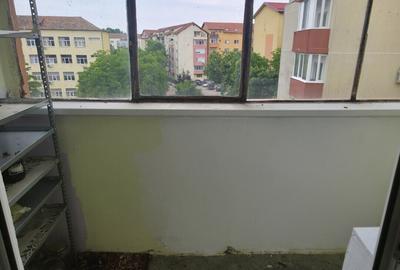 Apartament cu 2 camere semidecomandat în Dâmbovița - 14