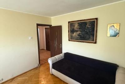 Apartament cu 3 camere decomandat în Păcurari - 2