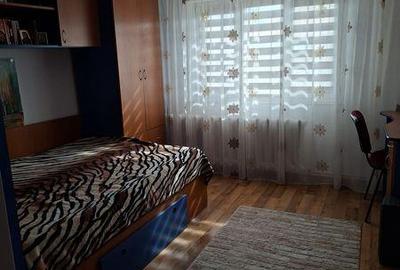 Apartament cu 3 camere decomandat în Central - 3
