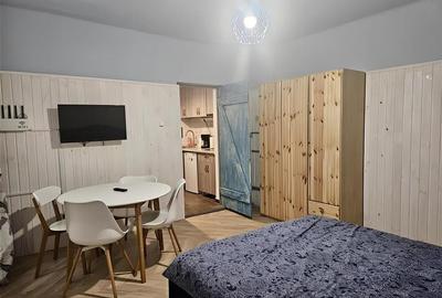 Apartament cu 2 Dormitoare Ultracentral Piata Sfatului - 2