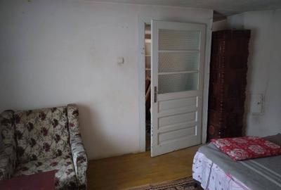 Casă cu 3 camere cu Teren 700 Mp în Central - 2