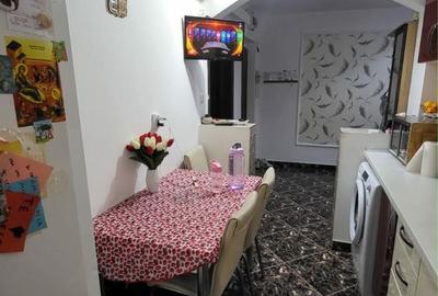 Apartament cu 3 camere decomandat în Central - 2