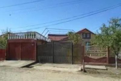 Cota 1/2 din casa si teren Podeni, jud. Arges - ID: R1983482 - 2