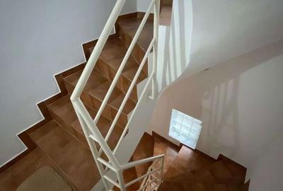 Casă cu 8 camere cu Teren 300 Mp în Nord - 3