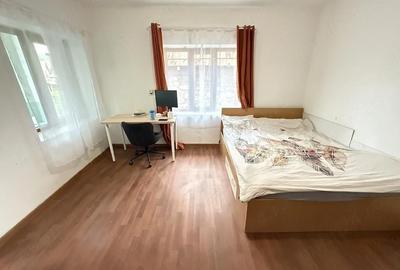 Casă cu Teren 470 Mp în Podeni - 8