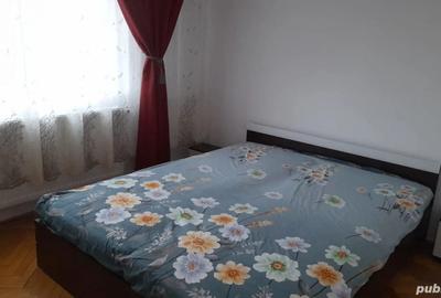 Inchiriez apartament cu 2 camere in Rogerius,str Moldovei - 5