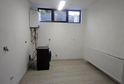 Casă cu 4 camere cu Canalizare în Central - 4