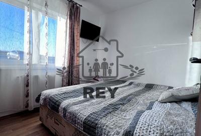 Apartament cu 3 camere semidecomandat în Turnișor - 3