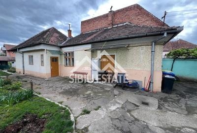 De vânzare: Proprietate cu 2 unități locative ,Zona Lupeni, Sibiu - 2