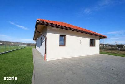 Casă cu 4 camere cu Teren 750 Mp în Jucu - 3