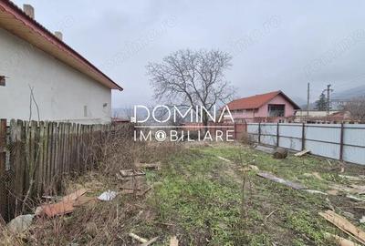 Teren de 811 mp, în Central - 4