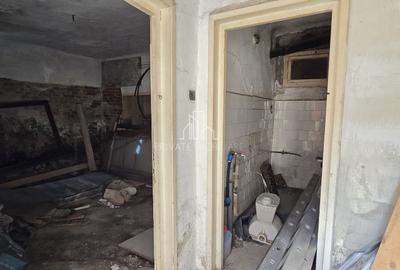 Spațiu comercial, de 189 mp, în Central - 6