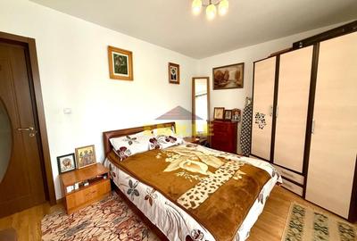 Apartament cu 3 camere semidecomandat în Central - 4