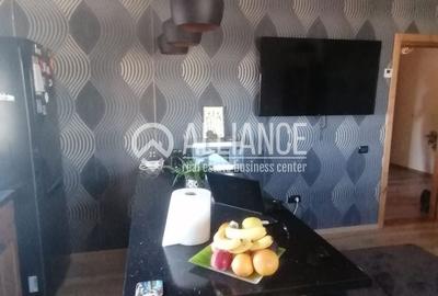 Apartament cu 2 camere decomandat, mobilat în Central