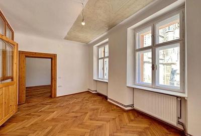 Apartament Spatios in casa, langa Biserica Neagra - 3