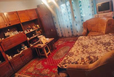 Apartament de vanzare - 3