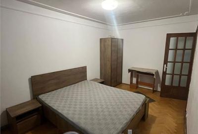 Apartament cu 3 camere în Tătărași - 1
