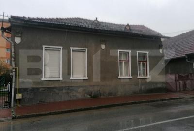 Casa renovabila 200mp 6 camere 1 bucatarie 1 baie 450mp teren Zona Aiud - 1