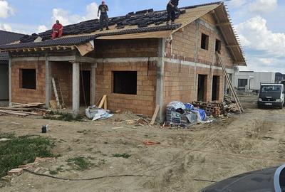Casă cu 4 camere cu Teren 504 Mp în Central - 3